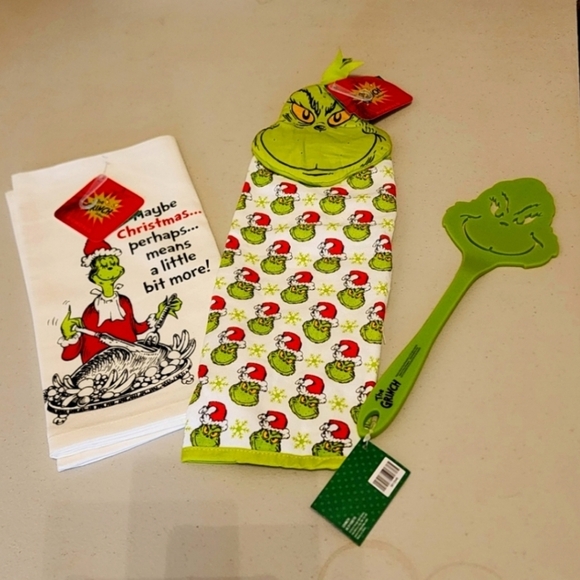The grinch Dr. Seuss lot dish towels spatula nwt - Picture 1 of 1